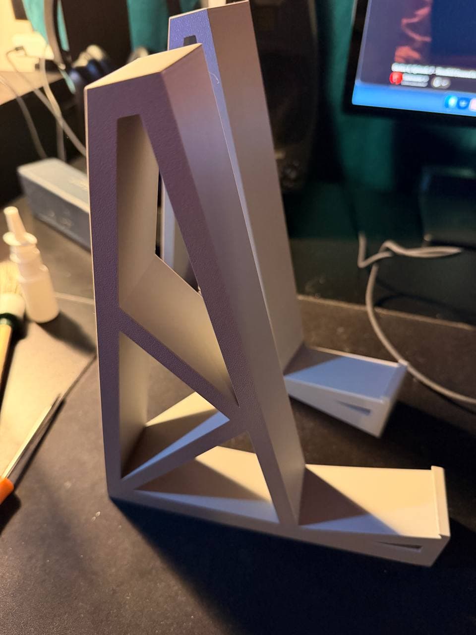 Headphone Stand — Angular